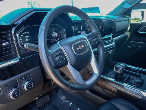 Used 2023 GMC Sierra 1500 Elevation w/ Elevation Premium Package image 10