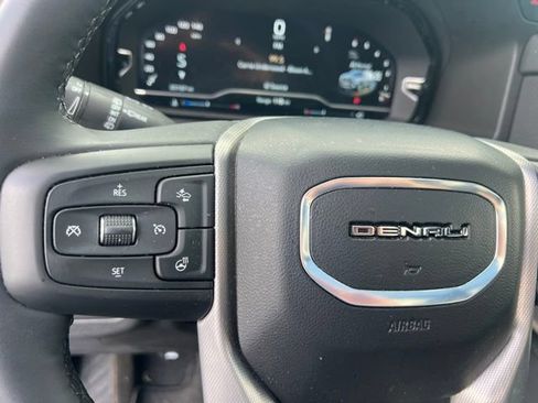 Used 2024 GMC Yukon Denali AWD/4WD image 31