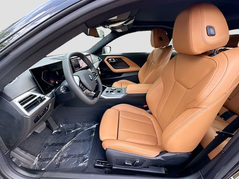 New 2025 BMW 230i Coupe w/ Convenience Package RWD image 18