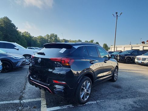 Used 2021 Buick Encore GX Select w/ Sport Touring Package FWD image 5