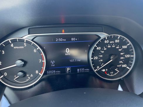 Used 2025 Nissan Altima 2.5 SV image 40