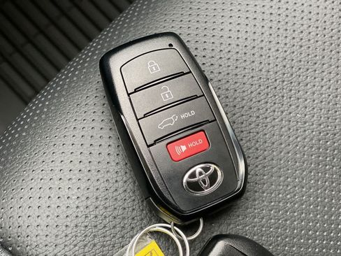 Used 2026 Toyota Grand Highlander AWD image 30