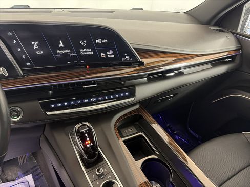 Used 2021 Cadillac Escalade Premium Luxury w/ Driver Assist Tech Package image 4