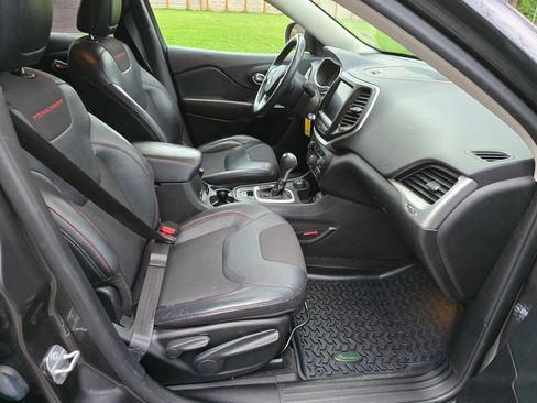 Used 2014 Jeep Cherokee Trailhawk w/ Trailer Tow Group image 13