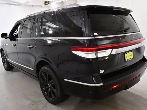 Used 2024 Lincoln Navigator L Reserve AWD/4WD image 15