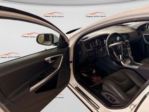 Used 2017 Volvo S60 T5 Dynamic w/ Vision Package AWD/4WD image 8