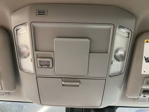 Used 2021 Toyota Tundra Limited image 29