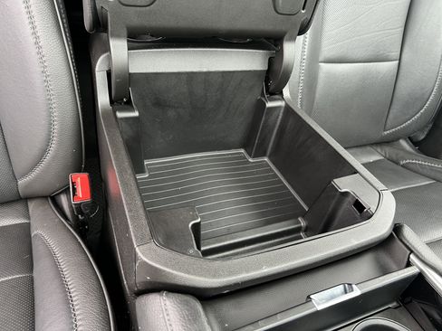 Certified 2022 GMC Yukon XL Denali image 29