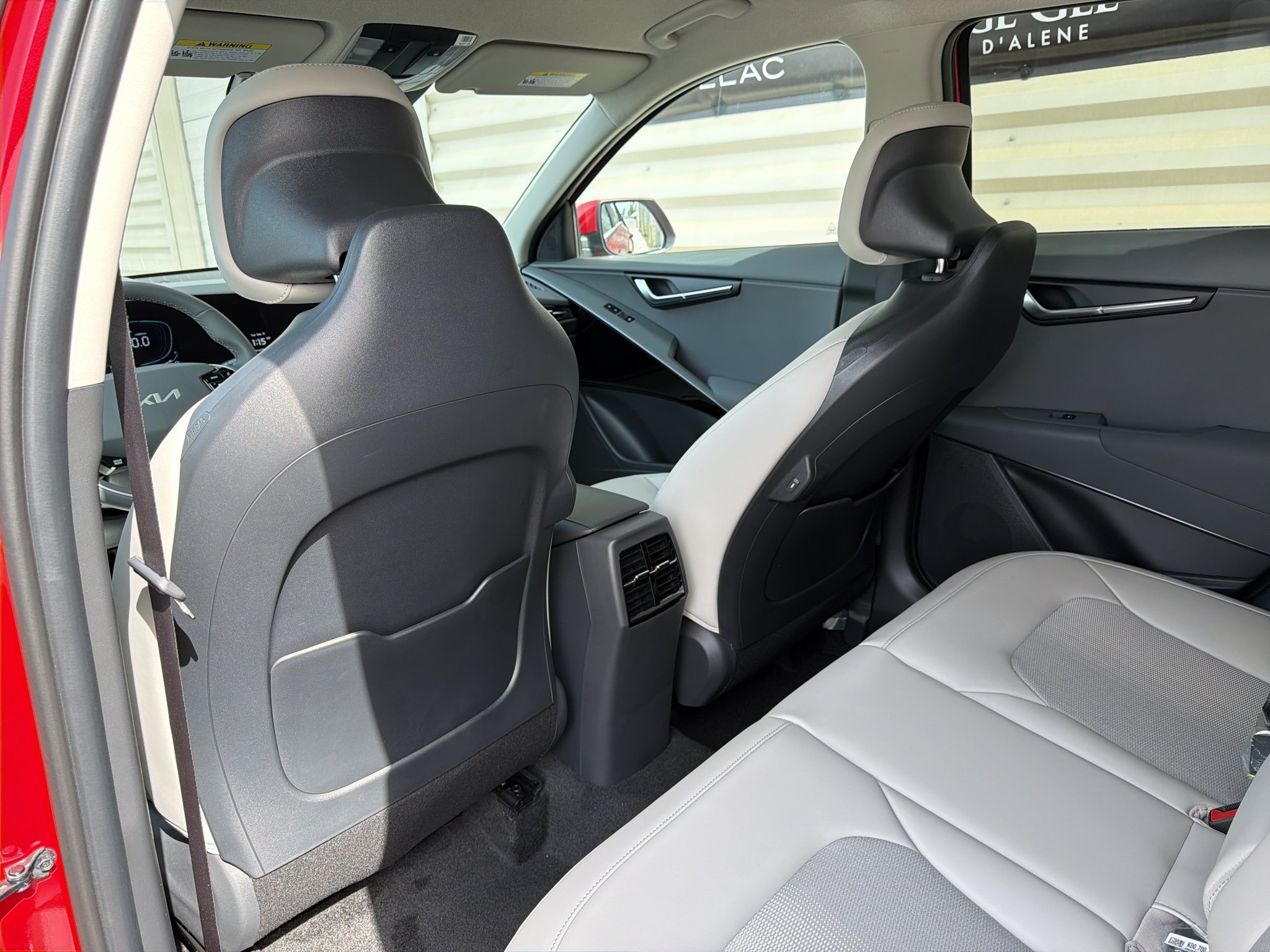 New 2026 Kia Niro EX FWD image 13