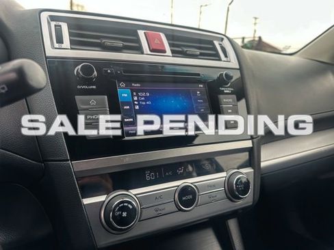 Used 2019 Subaru Outback 2.5i AWD/4WD image 16