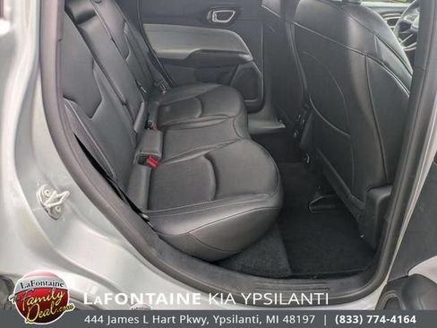 Used 2025 Jeep Compass Limited AWD/4WD image 29