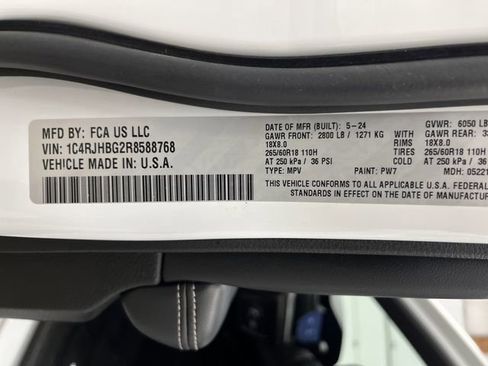 Used 2024 Jeep Grand Cherokee Limited w/ Trailer Tow Package image 39