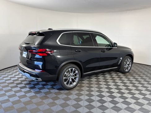 Used 2026 BMW X5 sDrive40i w/ Premium Package RWD image 9