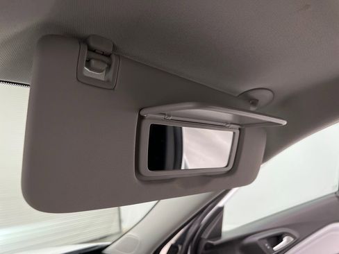 Used 2025 Chevrolet Trax LT w/ LT Convenience Package image 56