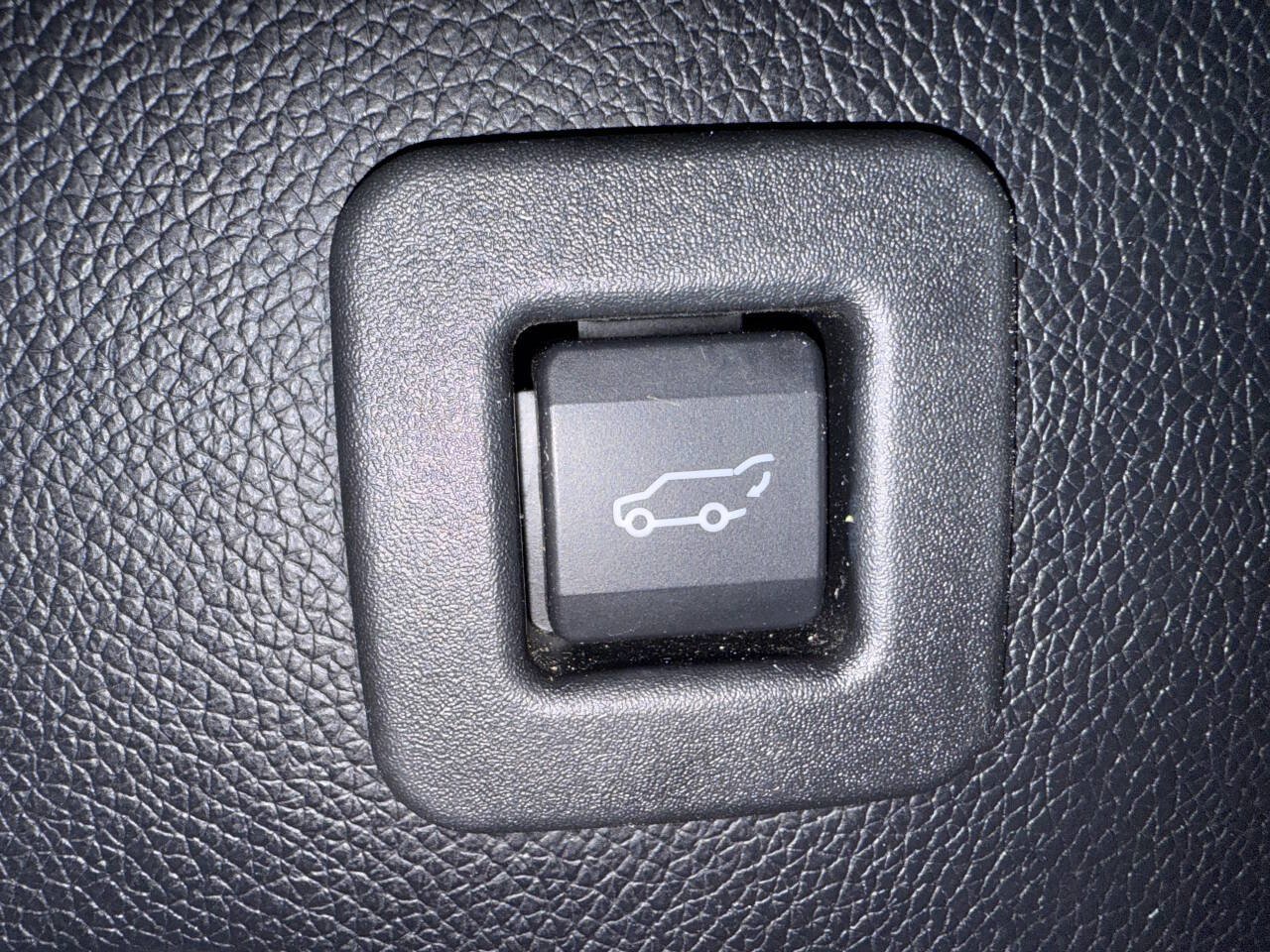 Used 2015 Ford Expedition EL Limited w/ Equipment Group 301A AWD/4WD image 48