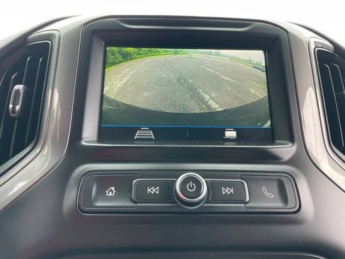 Used 2019 Chevrolet Silverado 1500 Custom w/ Custom Value Package AWD/4WD image 22