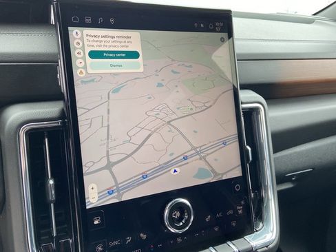 Used 2025 GMC Yukon Denali image 36