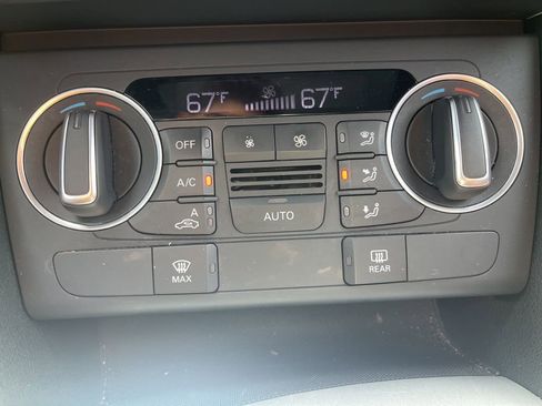 Used 2017 Audi Q3 2.0T Premium image 26