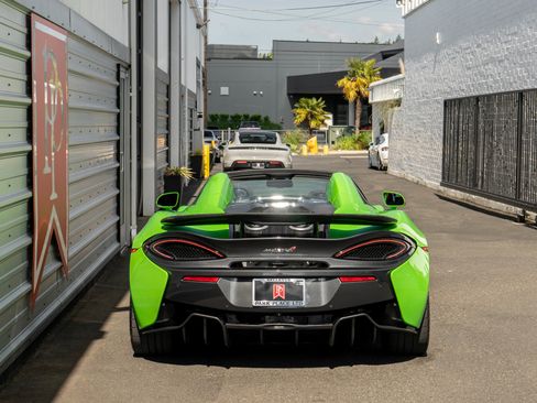 Used 2018 McLaren 570S Spider RWD image 29