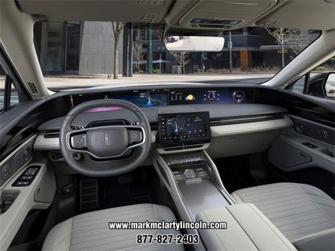 New 2026 Lincoln Nautilus Reserve image 9