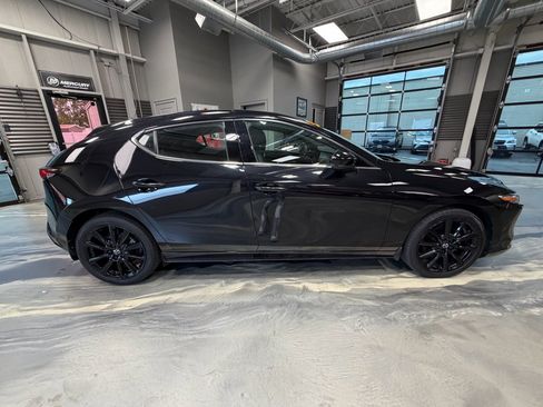 Used 2024 MAZDA MAZDA3 s FWD image 29