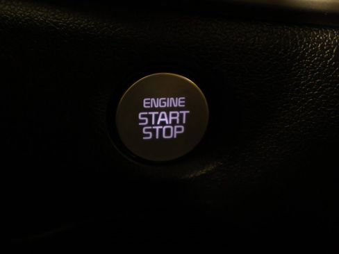 Used 2025 Kia Sorento LX image 38