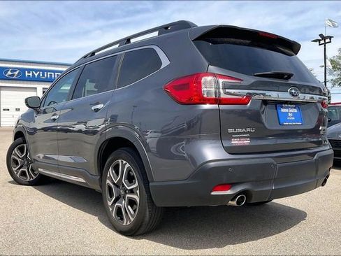 Used 2024 Subaru Ascent Touring AWD/4WD image 3