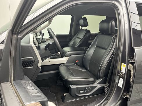 Used 2019 Ford F250 Lariat w/ Chrome Package image 10