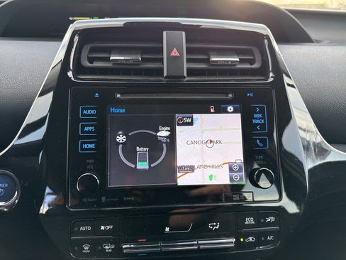 Used 2017 Toyota Prius Prime Plus image 11