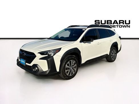 Used 2024 Subaru Outback Premium AWD/4WD image 3