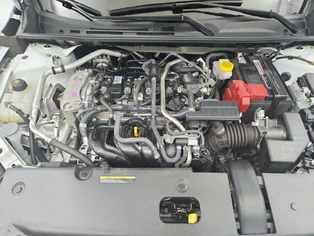 Used 2025 Nissan Sentra SR w/ SR Premium Package FWD image 18