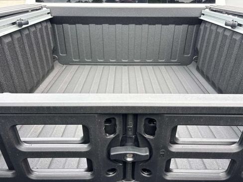 New 2026 RAM 1500 Laramie AWD/4WD image 4