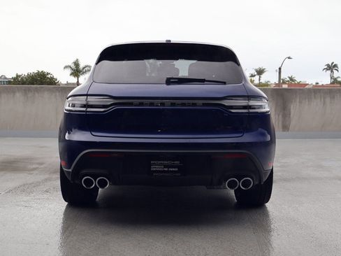 Certified 2025 Porsche Macan image 10
