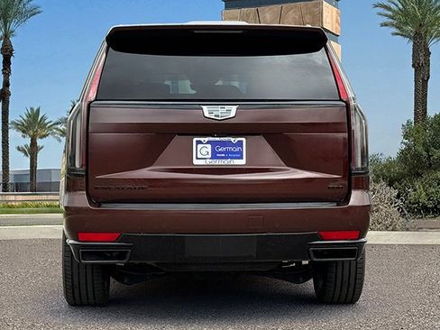 Used 2023 Cadillac Escalade Sport Platinum w/ LPO, ONYX Package image 6