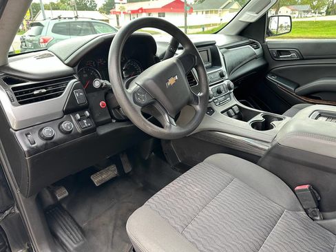 Used 2017 Chevrolet Tahoe Special Service 4x4 4dr SUV w/ Max Trailering Package image 15