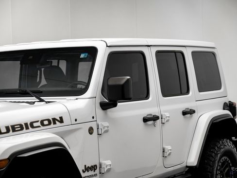 Used 2022 Jeep Wrangler Unlimited Rubicon w/ Xtreme Recon 35" Tire Package image 26