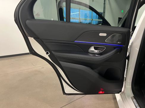 Used 2022 Mercedes-Benz GLE 350 4MATIC w/ AMG Line Exterior image 33