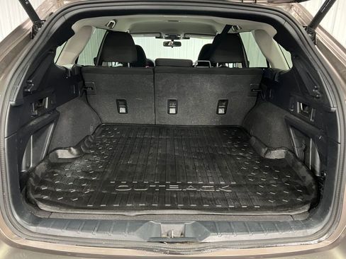 Used 2024 Subaru Outback Premium image 7