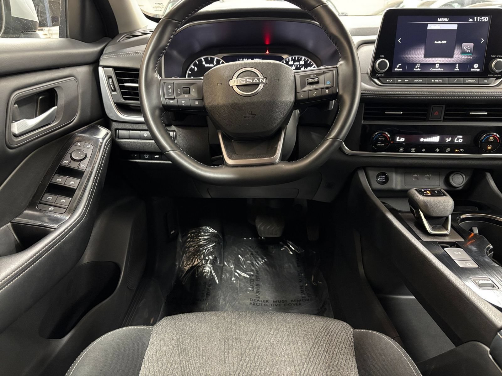 Used 2025 Nissan Rogue SV FWD image 35