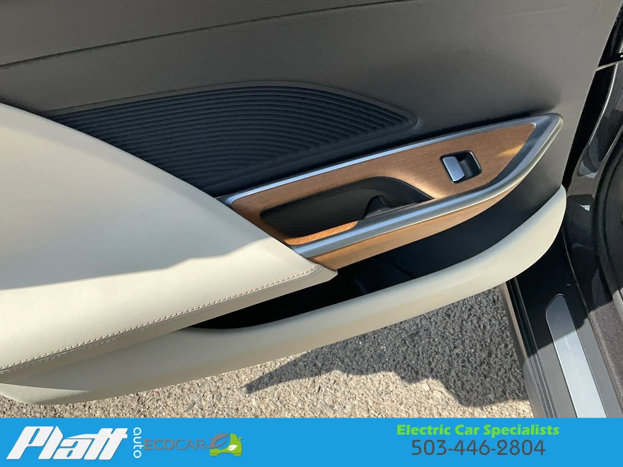 Used 2024 Lucid Air Touring AWD/4WD image 35