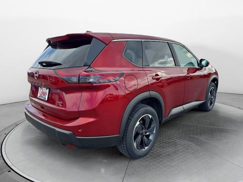 Used 2025 Nissan Rogue SV AWD/4WD image 5