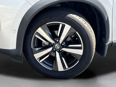 Certified 2021 Nissan Rogue Platinum FWD image 49