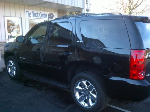 Used 2013 GMC Yukon SLT w/ SLT-2 Equipment Package image 5