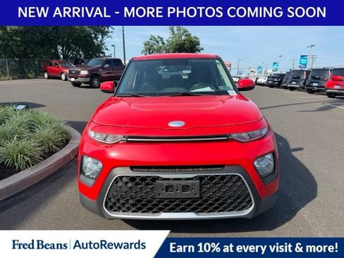 Used 2020 Kia Soul LX FWD image 2
