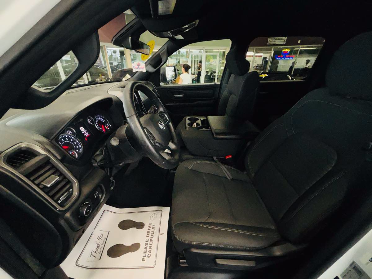 Used 2025 RAM 1500 Tradesman AWD/4WD image 31