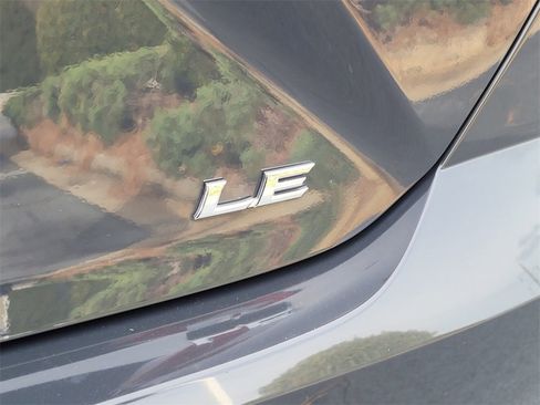 Used 2025 Toyota Camry LE image 11