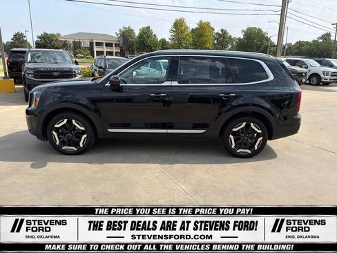 Used 2025 Kia Telluride S FWD image 10