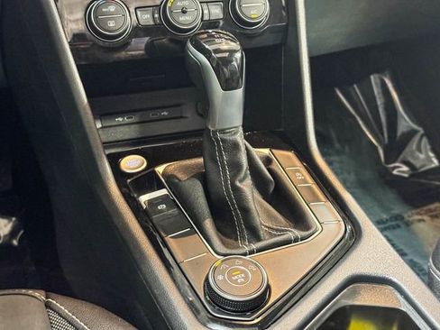 Used 2024 Volkswagen Taos SE w/ Panoramic Sunroof Package image 29