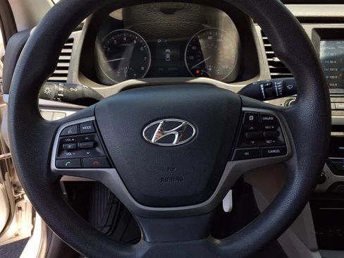 Used 2018 Hyundai Elantra SEL FWD image 13