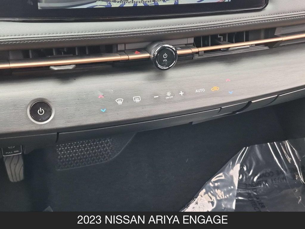 Used 2023 Nissan Ariya FWD image 23